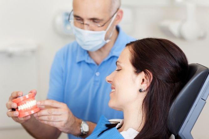 seniors-arent-the-only-people-who-wear-dentures